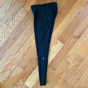 Lululemon black leggings.